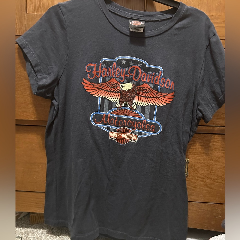 graphic tshirt